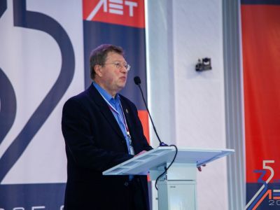 Эксперт ДОСААФ России презентовал книгу на научной конференции в Анапе